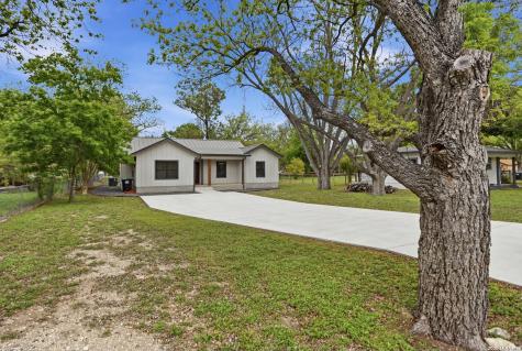 812 Lafayette Castroville TX 78009