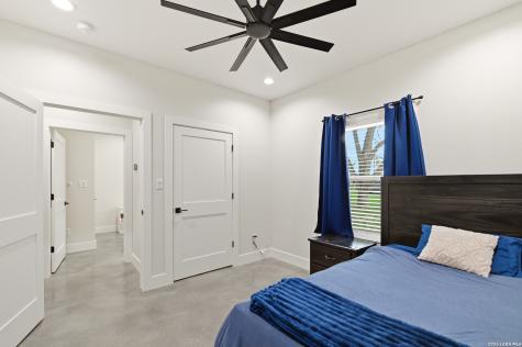 812 Lafayette Castroville TX 78009