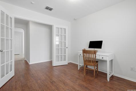 27022 Rustic Cabin San Antonio TX 78260