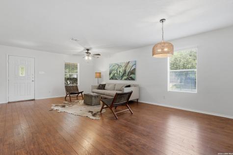 27022 Rustic Cabin San Antonio TX 78260