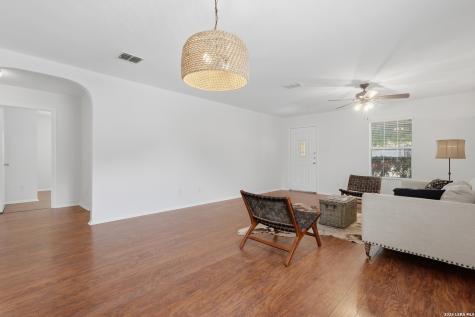 27022 Rustic Cabin San Antonio TX 78260