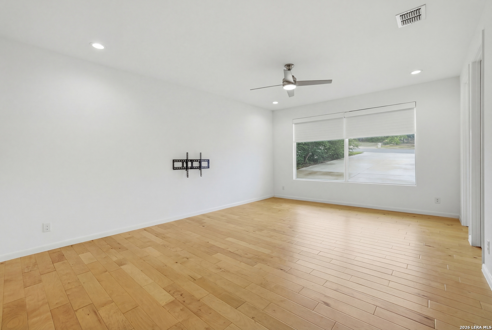 402 Everest San Antonio TX 78209