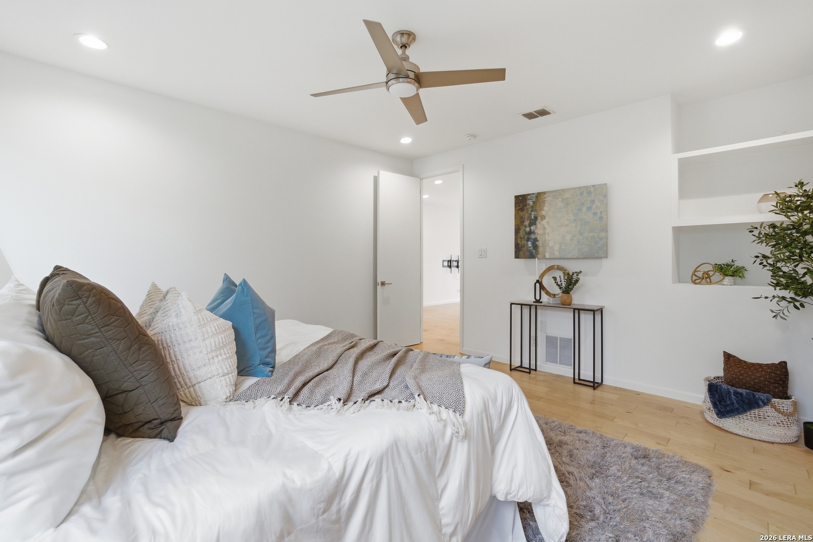 402 Everest San Antonio TX 78209