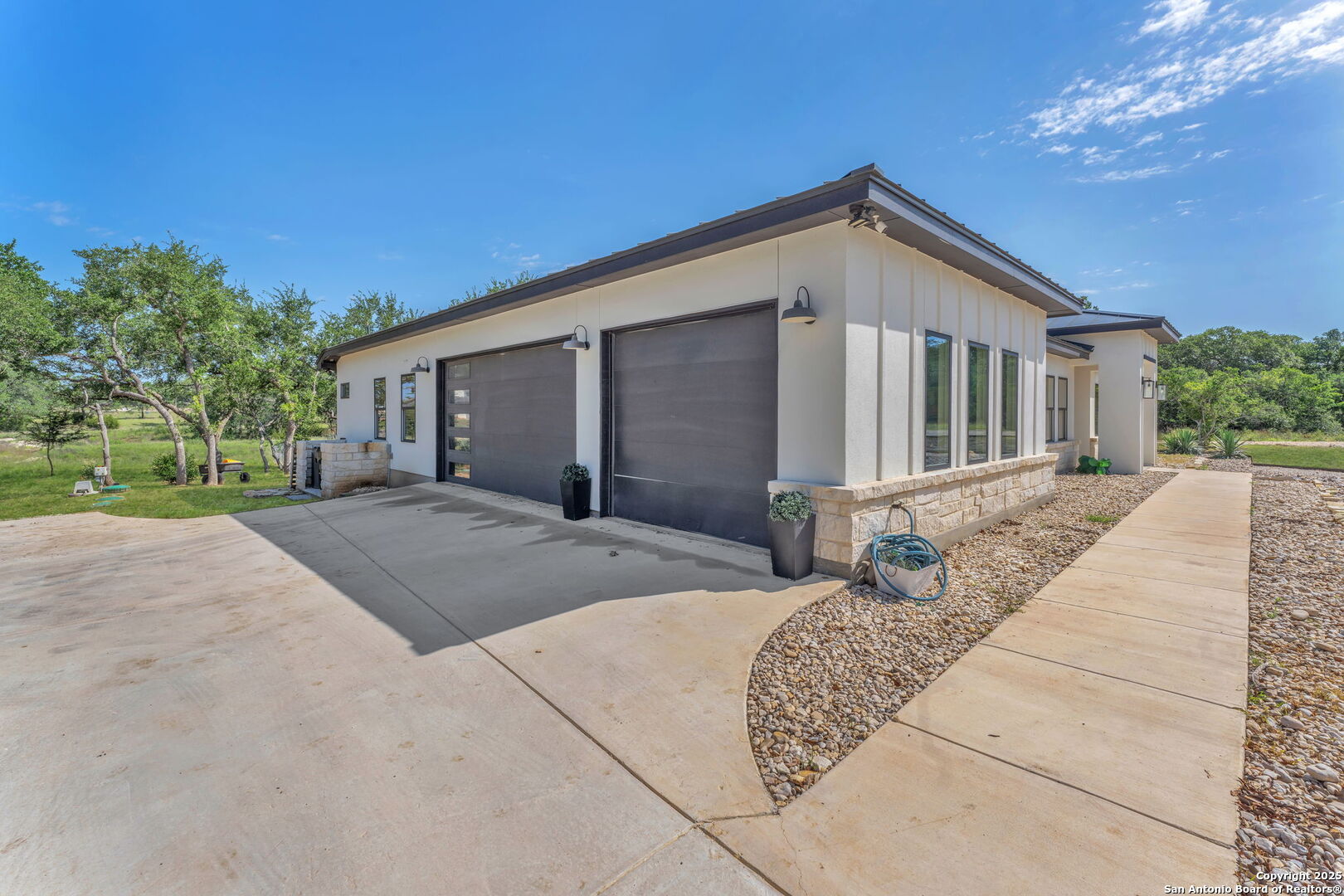740 Sharp Springs Bulverde TX 78163