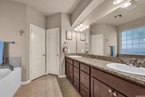 10828 Aurora Drive Waco TX 76708