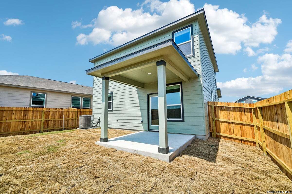 10018 Jagger Avenue Converse TX 78109