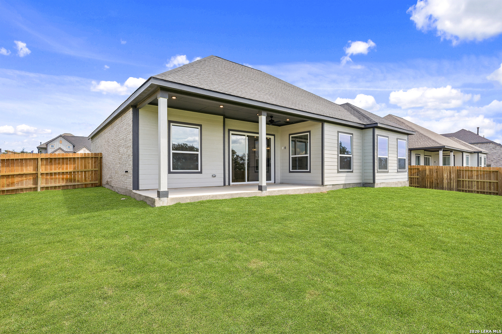 204 Azalea Alley Castroville TX 78009