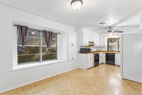14102 Red Maple San Antonio TX 78247