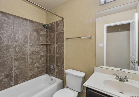 512 Saddle Pass Cibolo TX 78108