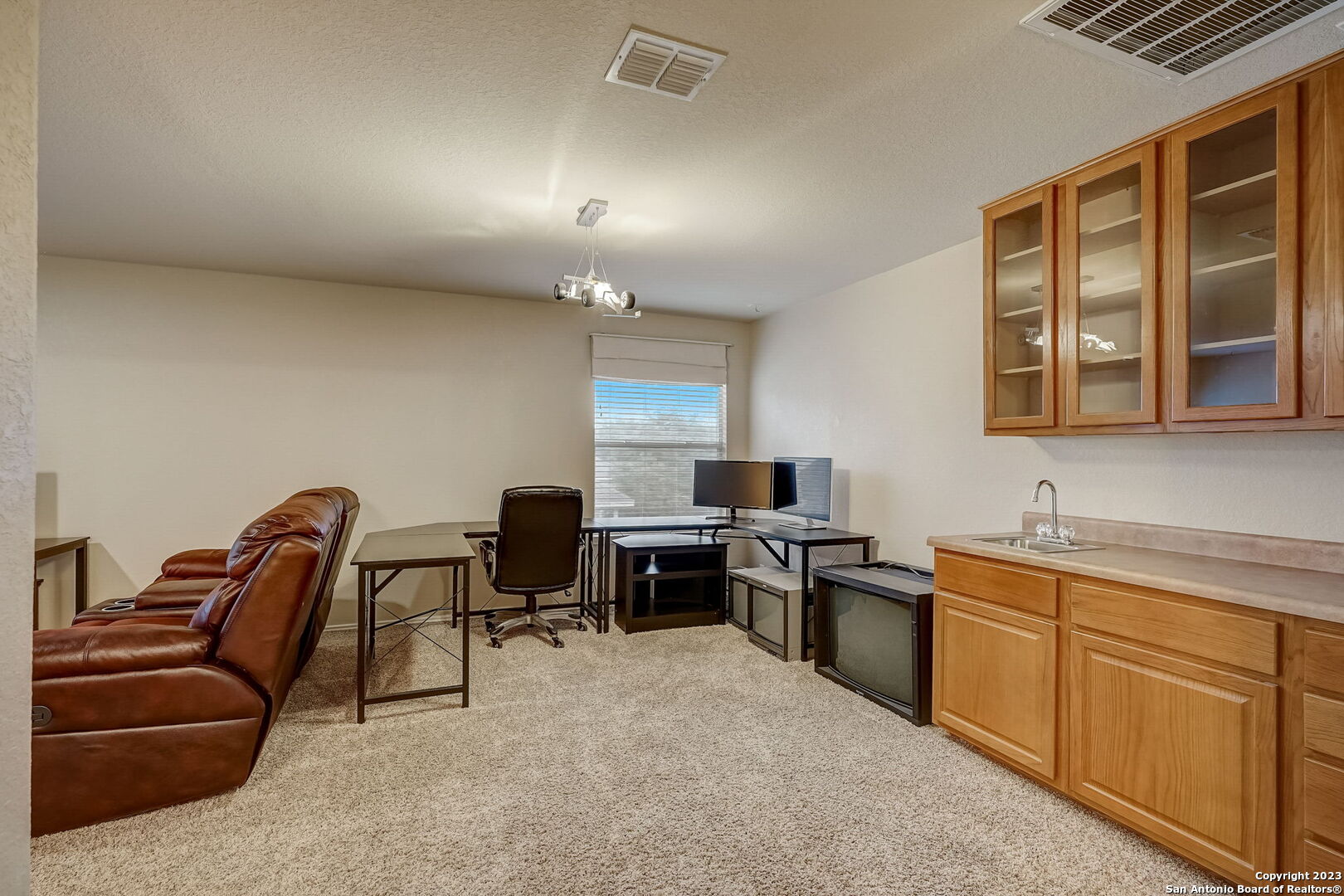 3234 Bending Creek San Antonio TX 78261