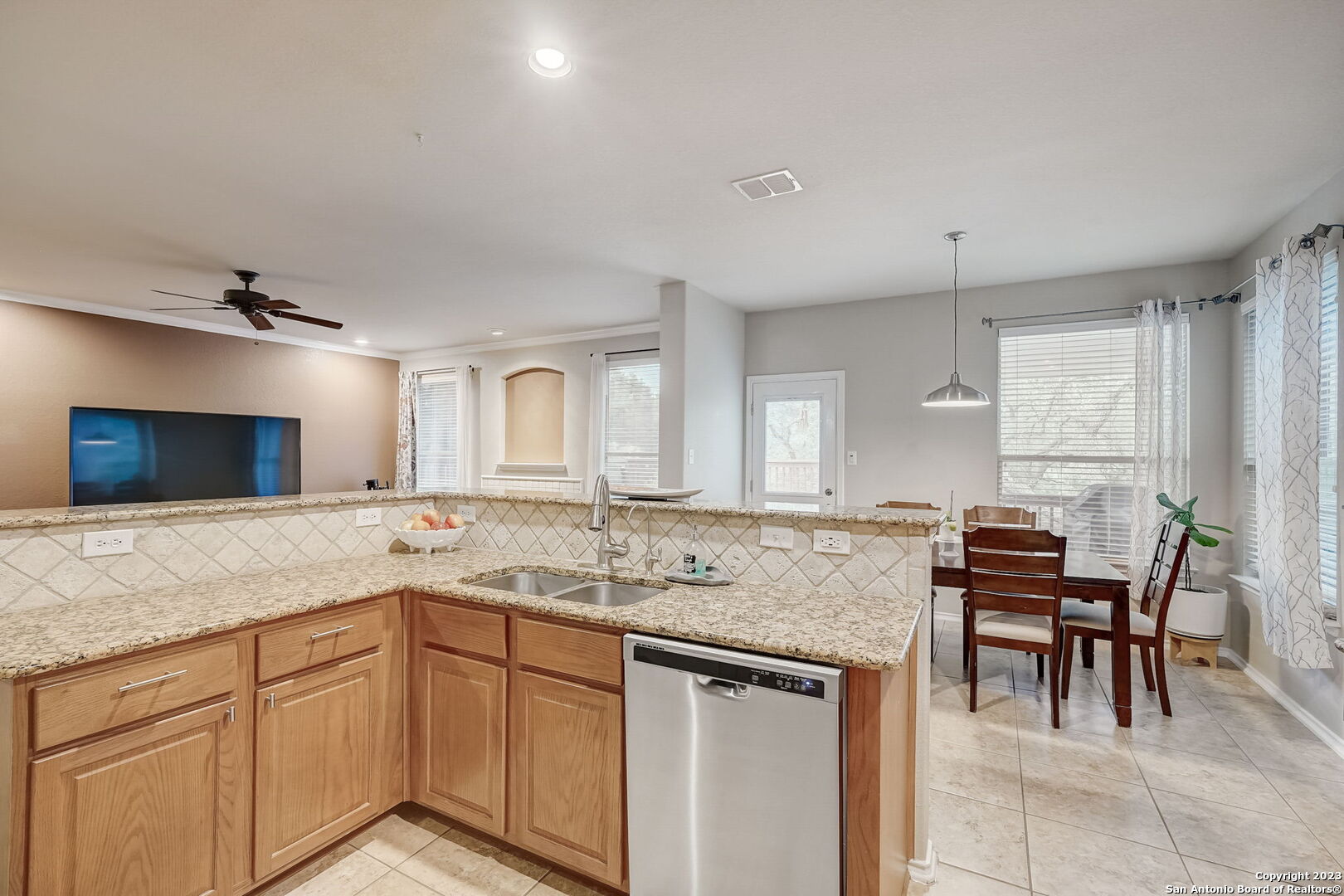 3234 Bending Creek San Antonio TX 78261