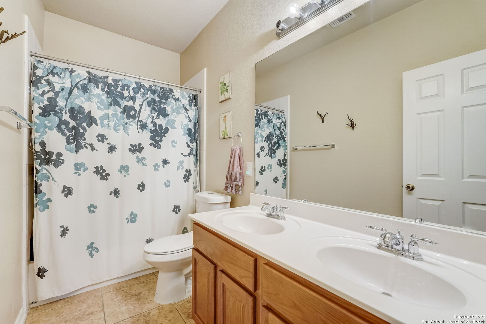 3234 Bending Creek San Antonio TX 78261