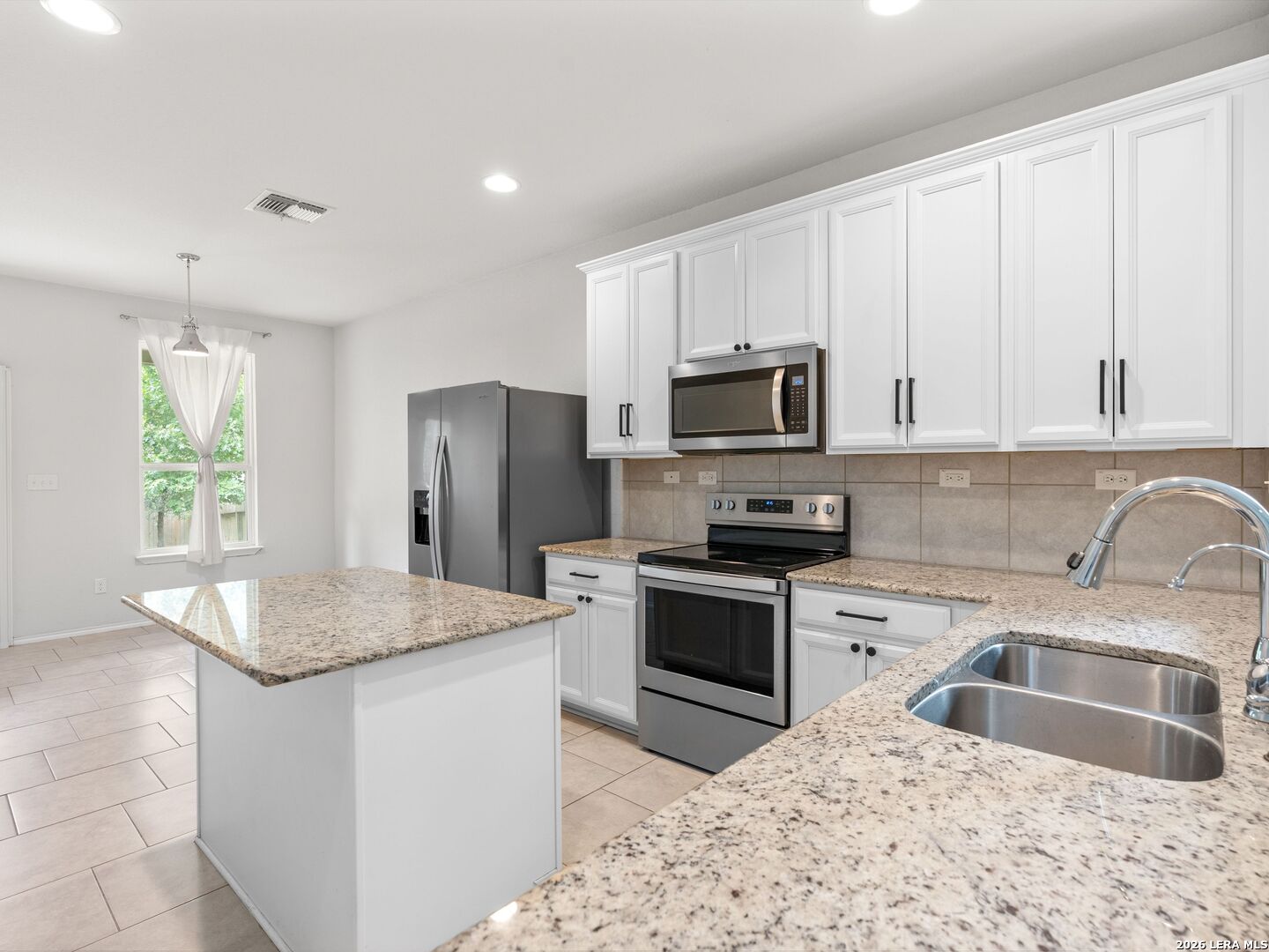 27337 Emilie Canyon San Antonio TX 78260