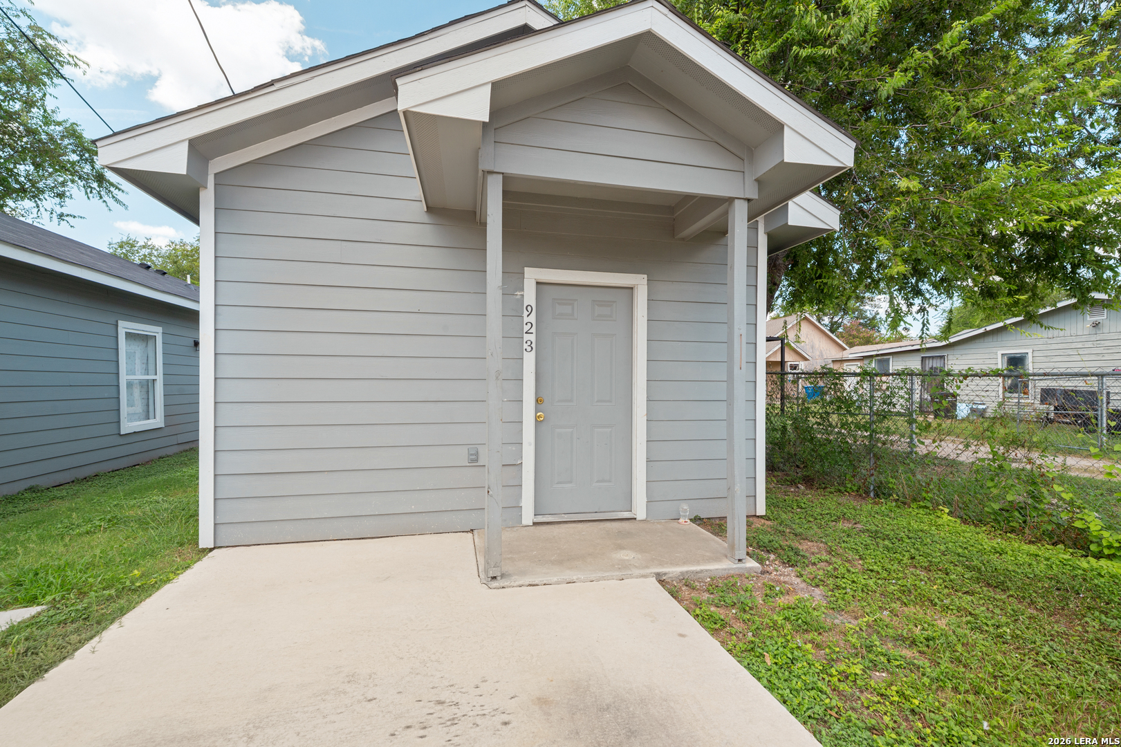 923 S San Joaquin Avenue San Antonio TX 78237