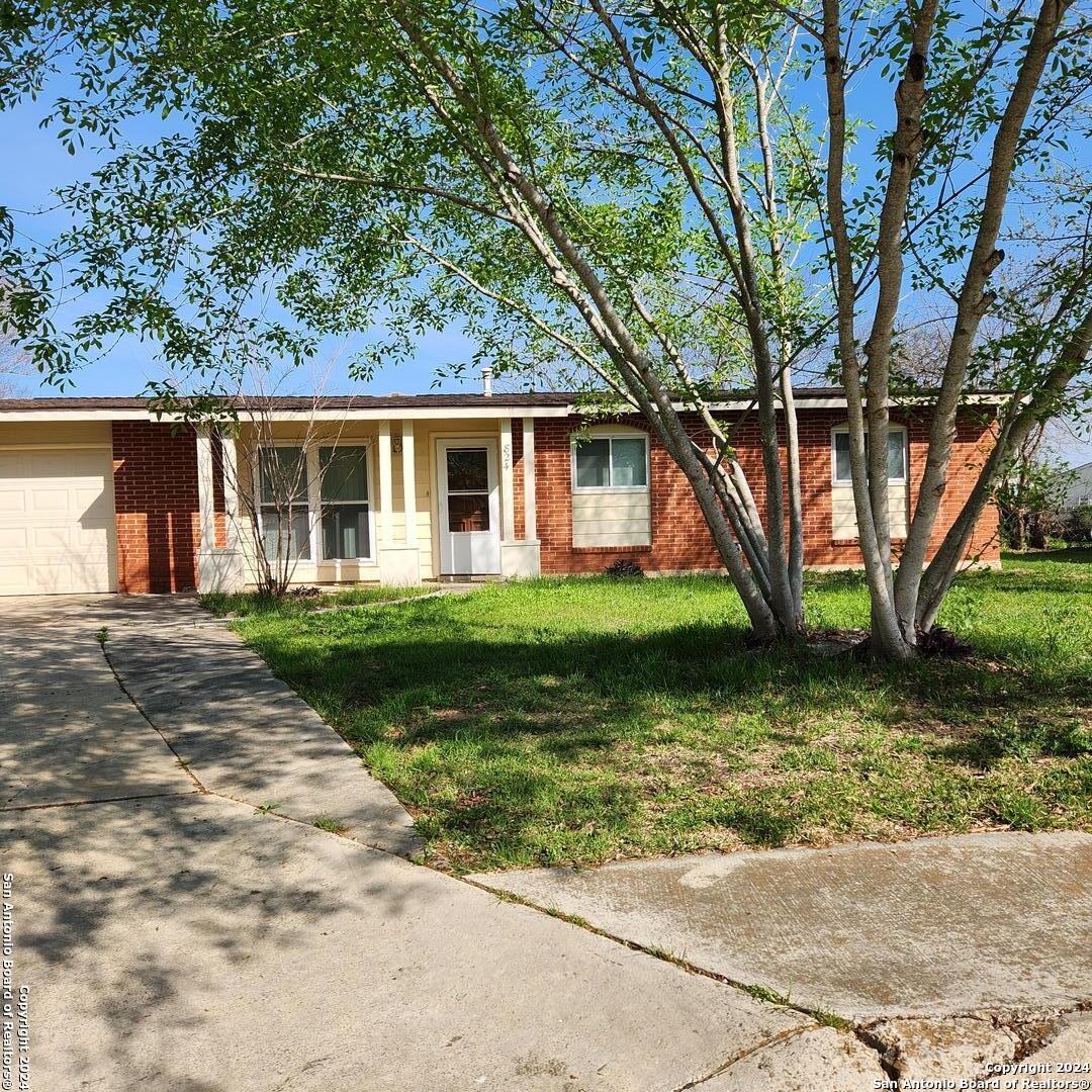 824 Brooks Avenue Schertz TX 78154