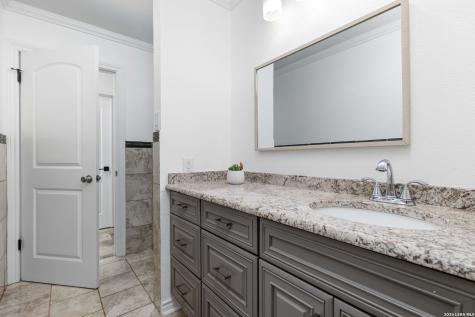 9263 Cinchona Trail Garden Ridge TX 78266