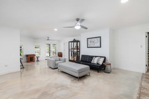 9263 Cinchona Trail Garden Ridge TX 78266