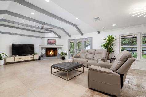 9263 Cinchona Trail Garden Ridge TX 78266