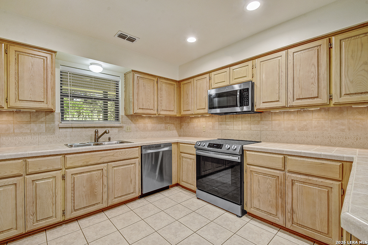 26246 High Timber Pass Street San Antonio TX 78260