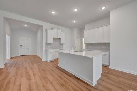8626 Rucker Pond Trail San Antonio TX 78252