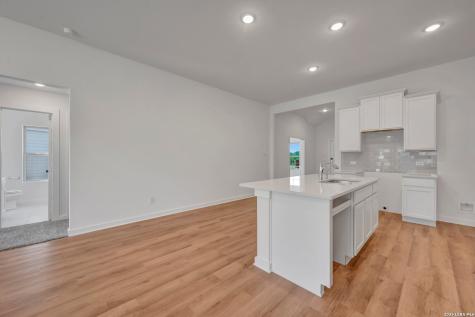 8626 Rucker Pond Trail San Antonio TX 78252