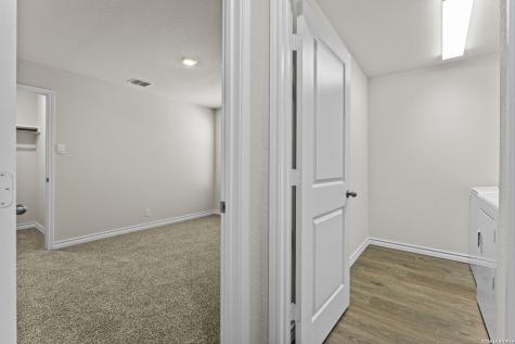 5621 Hartley Home San Antonio TX 78245