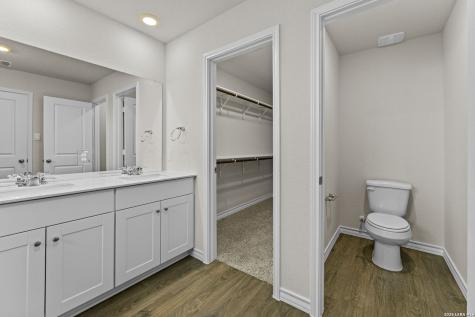 5621 Hartley Home San Antonio TX 78245