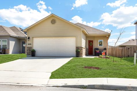 14626 Hackamore Way Elmendorf TX 78112