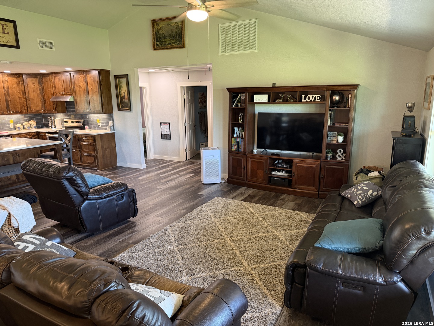 1812 Unit B Cr 240 Rocksprings TX 78880