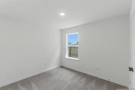 963 Bluegrass Point New Braunfels TX 78130