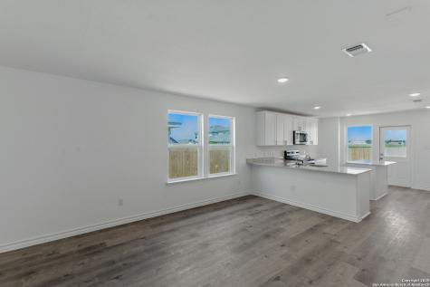 963 Bluegrass Point New Braunfels TX 78130