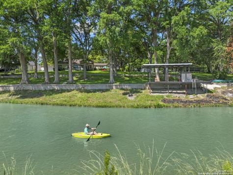 260 Lee Street Seguin TX 78155