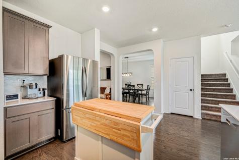 2426 Indian Forest San Antonio TX 78244