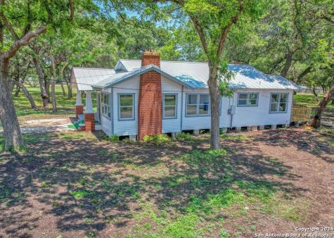 210 E. 2nd Street Camp Wood TX 78833