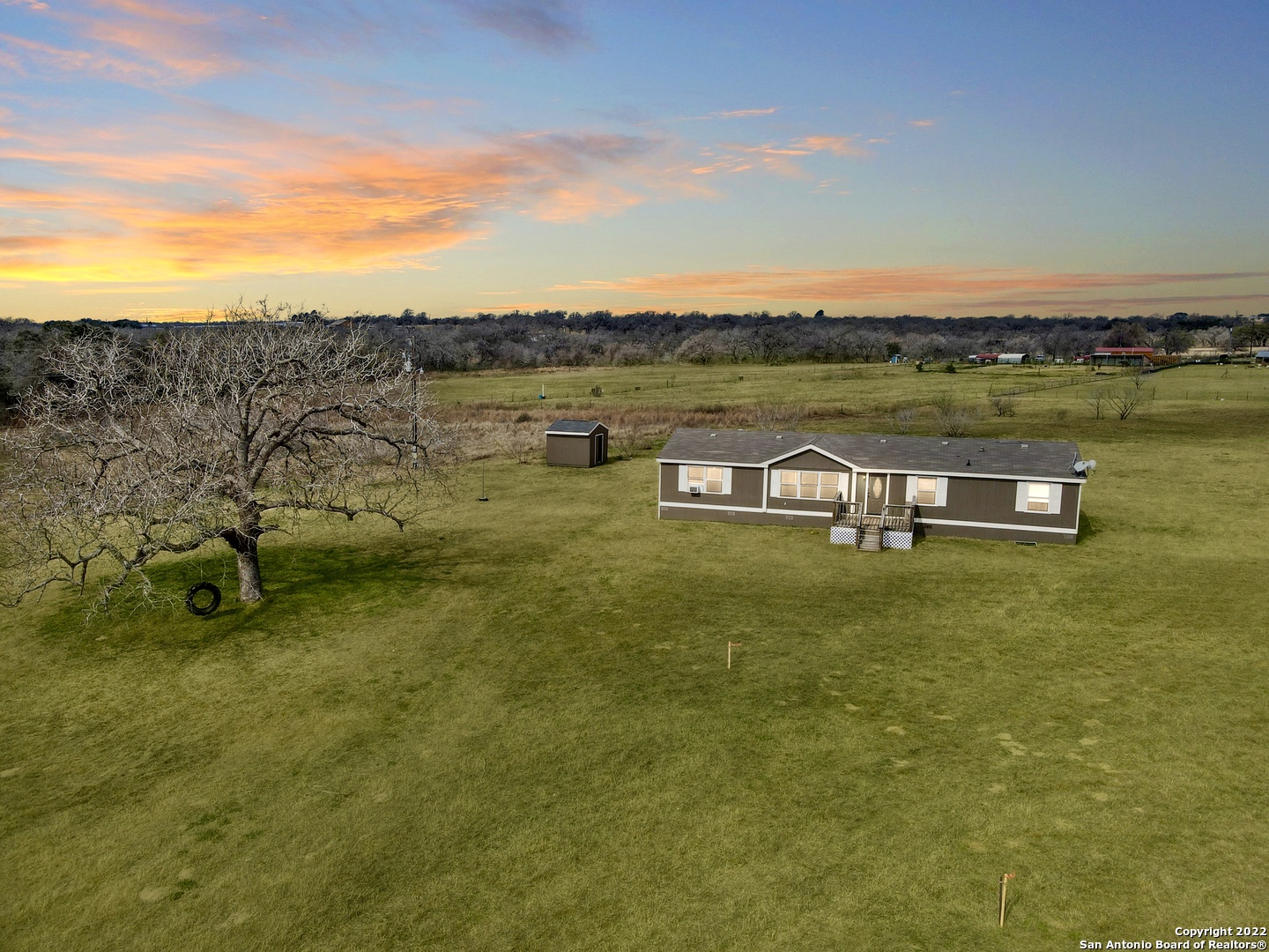 402 County Road 426 Stockdale TX 78160