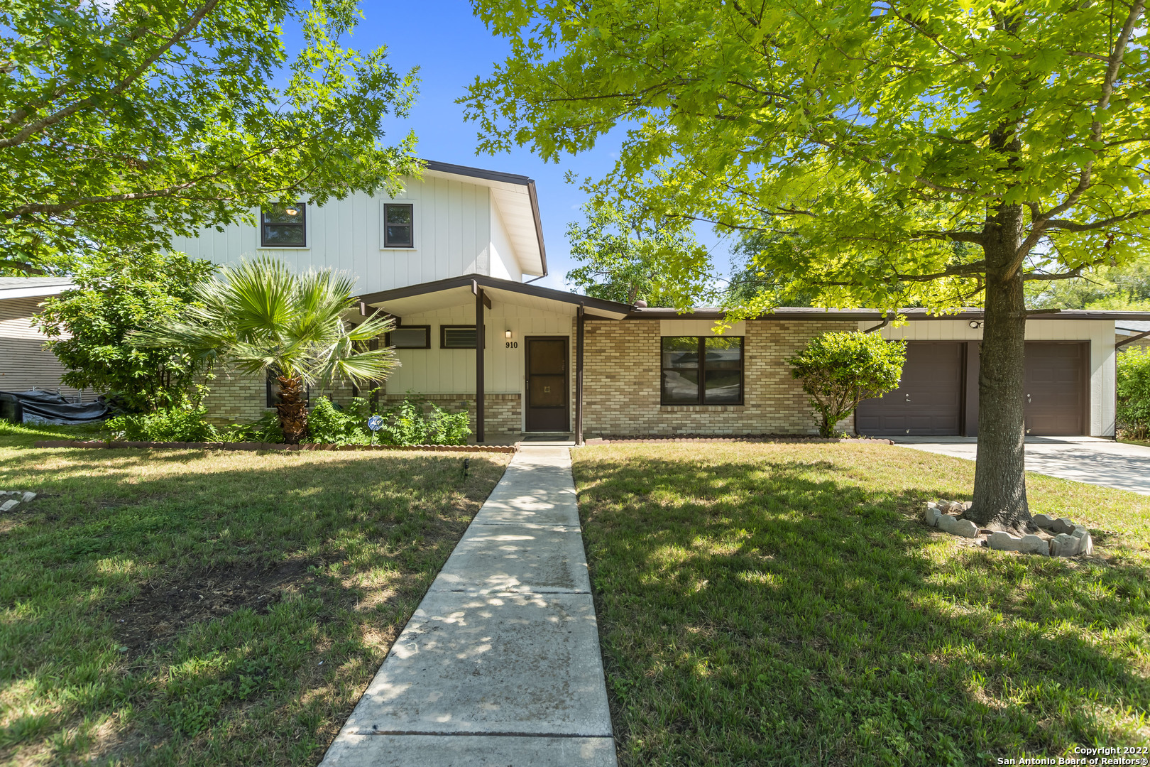910 Mount Kisco Drive San Antonio TX 78213