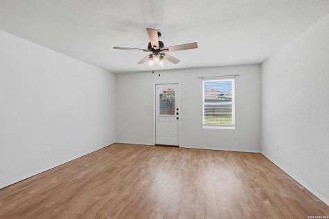 332 Salz Way San Antonio TX 78260