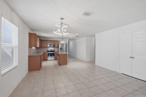 332 Salz Way San Antonio TX 78260