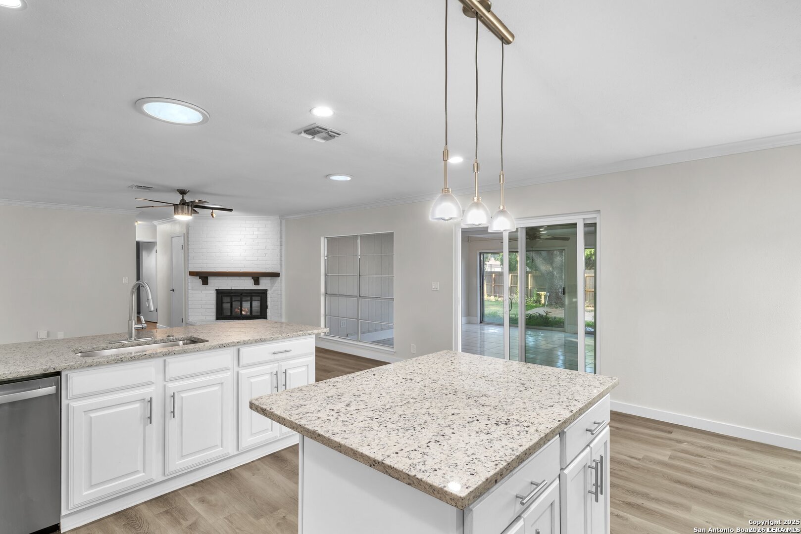 6850 Agua Calientes San Antonio TX 78239