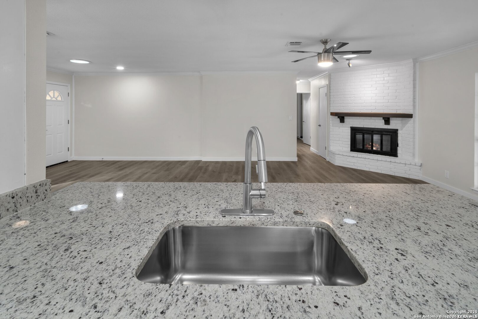 6850 Agua Calientes San Antonio TX 78239