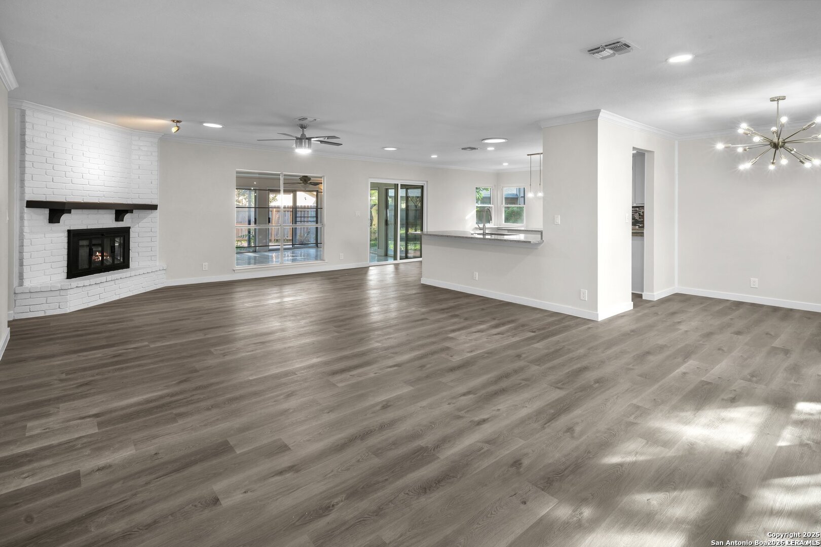 6850 Agua Calientes San Antonio TX 78239