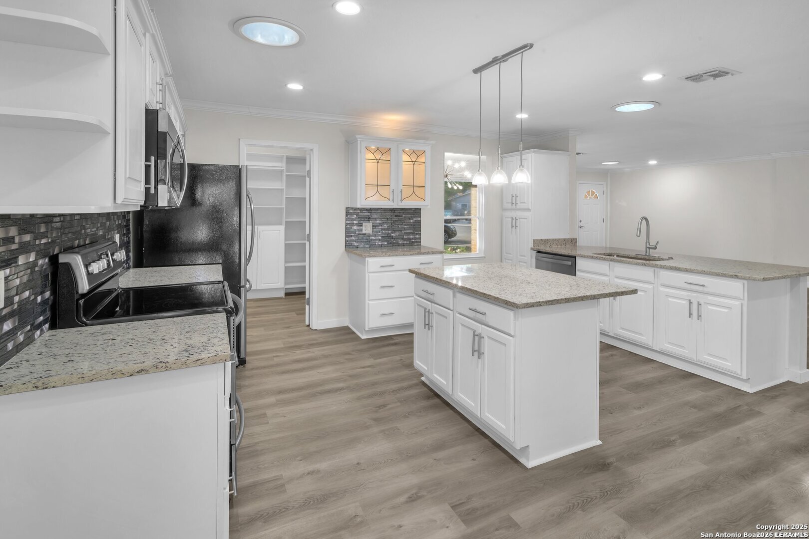 6850 Agua Calientes San Antonio TX 78239