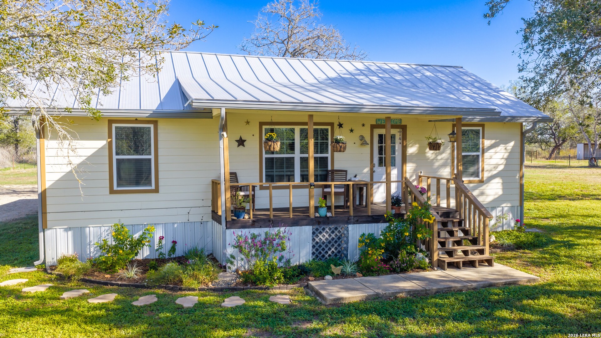 594 Sleepy Meadow Nixon TX 78140