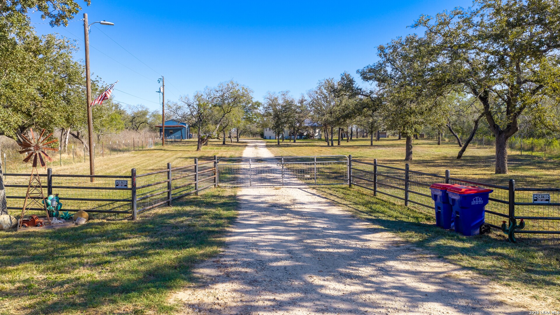 594 Sleepy Meadow Nixon TX 78140