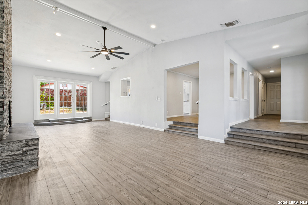 13702 Pebble Walk San Antonio TX 78217