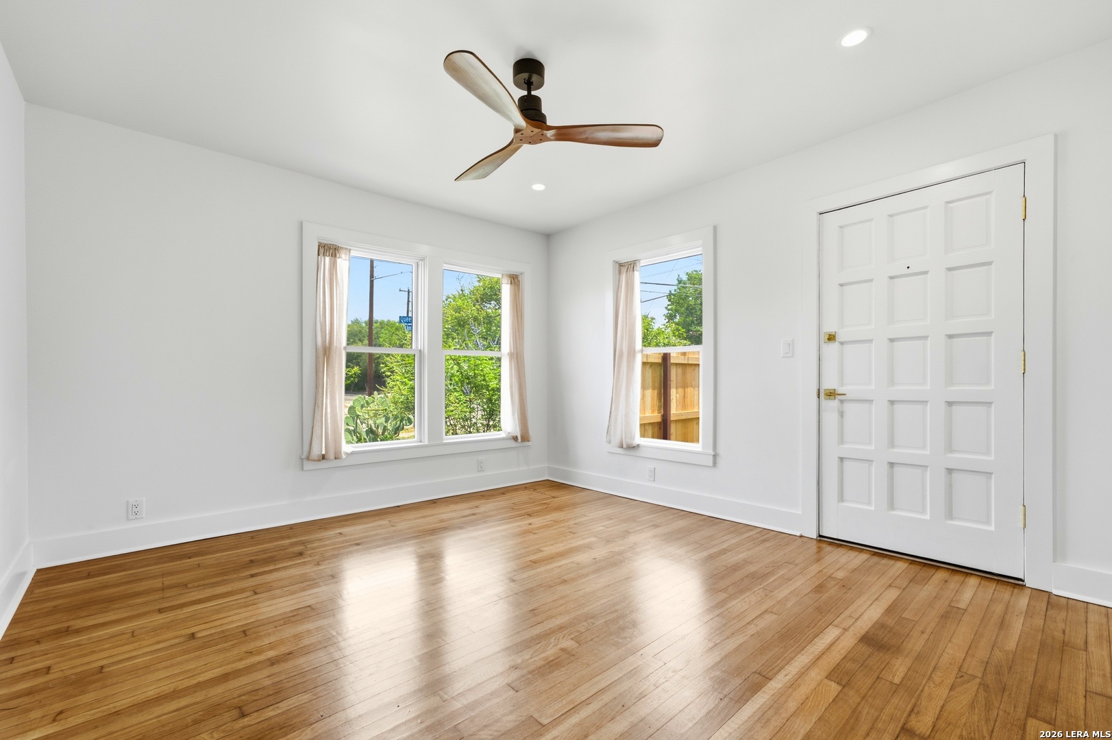 446 Queen Anne Court San Antonio TX 78209