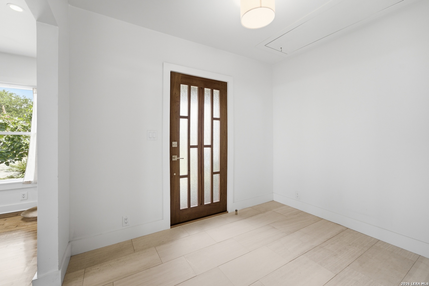 446 Queen Anne Court San Antonio TX 78209