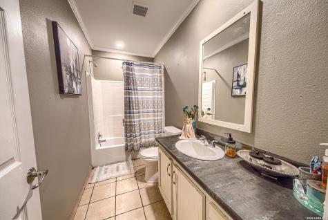 349 County Road 2471 Hondo TX 78861