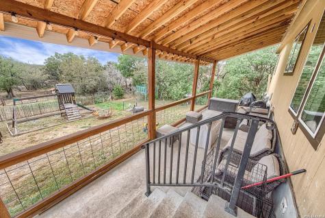 349 County Road 2471 Hondo TX 78861