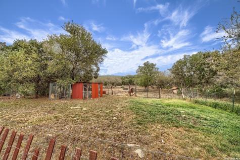 349 County Road 2471 Hondo TX 78861